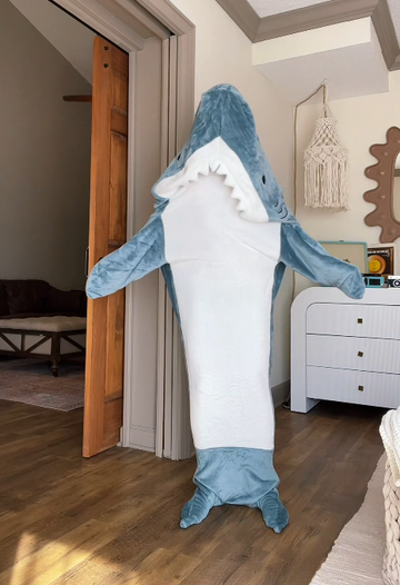 Mangebot™ Sharkie Blanket